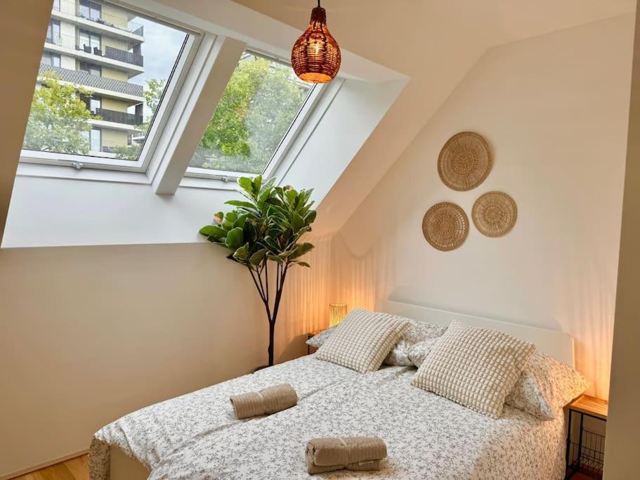 Rooftop Apartment With Balcony & Free Parking Viena Exterior foto